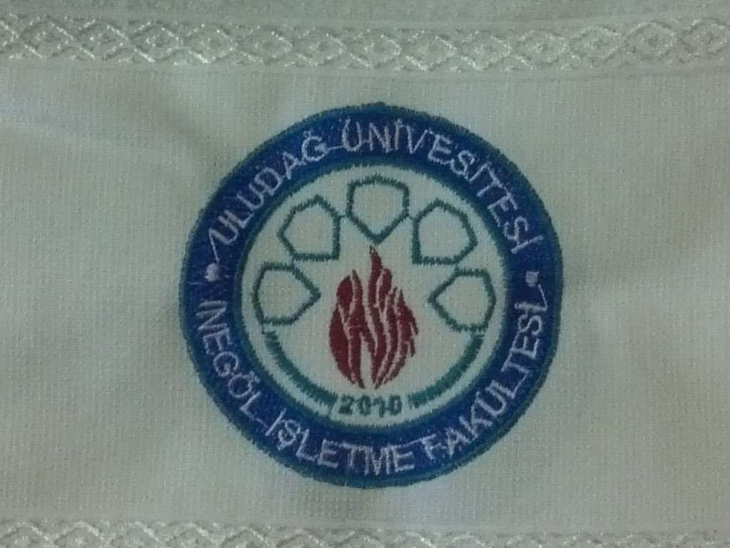 Kurumsal Havlu Logo Nakışlı Üniversite Özel Tasarım Kadife Fiesta Soft 30x50 Beyaz Uludağ